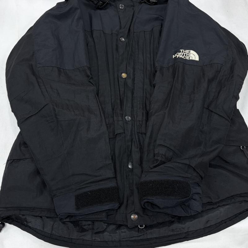 ザノースフェイス THE NORTH FACE ジャケット、上着 ジャンパー、ブルゾン マウンテンパーカー ナイロン ジャケット ジップアップ フルジップ hydroseal ハイドロシール L ワンポイント X ロゴ、文字 X 刺繍 黒 / ブラック / black X 白 / ホワイト / white メンズ USED 古着 中古 50161632