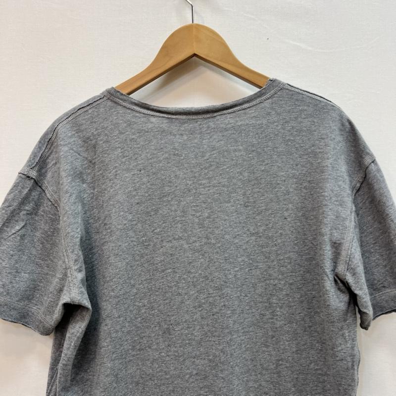 ドルチェアンドガッバーナ DOLCE&GABBANA Tシャツ 半袖 ロゴプレート ダメージ加工 Vネック Tシャツ 46 灰 / グレー / gray メンズ USED 古着 中古 50161755