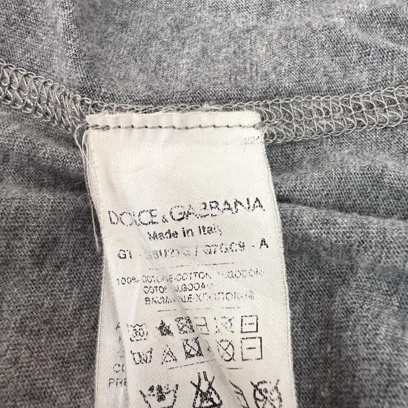 ドルチェアンドガッバーナ DOLCE&GABBANA Tシャツ 半袖 ロゴプレート ダメージ加工 Vネック Tシャツ 46 灰 / グレー / gray メンズ USED 古着 中古 50161755
