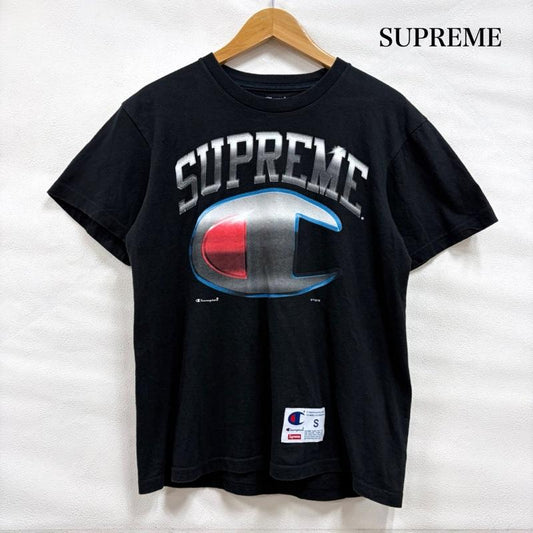 シュプリーム Supreme Tシャツ 半袖 Champion チャンピオン コラボ 半袖 ロゴ プリント Tシャツ S ロゴ、文字 X プリント 黒 / ブラック / black X 白 / ホワイト / white X 灰 / グレー / gray X 赤 / レッド / red X 青 / ブルー / blue メンズ USED 古着 中古 50161781