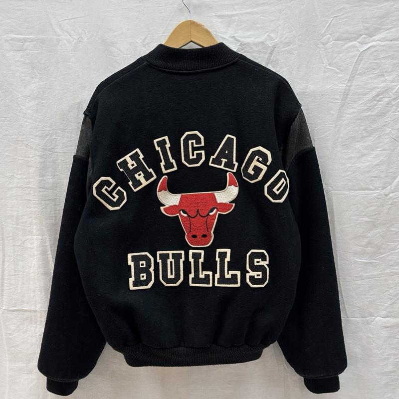 古着 USED ジャケット、上着 ジャンパー、ブルゾン Chalk Line 90年代 ビンテージ USA製 シカゴブルズ スタジャン 90s VINTAGE BULLS L メンズ USED 古着 中古 50161794