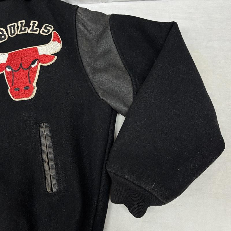 古着 USED ジャケット、上着 ジャンパー、ブルゾン Chalk Line 90年代 ビンテージ USA製 シカゴブルズ スタジャン 90s VINTAGE BULLS L メンズ USED 古着 中古 50161794