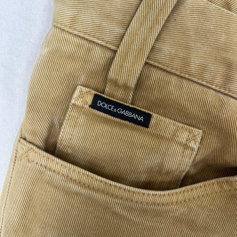 ドルチェアンドガッバーナ DOLCE&GABBANA パンツ ワークパンツ、ペインターパンツ イタリア製 ロゴ メタルパッチ ワーク ワイド パンツ 48 マスタード / マスタード / メンズ USED 古着 中古 50161820