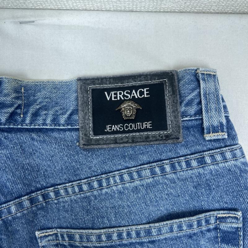 ヴェルサーチ VERSACE パンツ デニム、ジーンズ JEANS COUTURE イタリア製 ボタンフライ デニム パンツ 44 インディゴ / インディゴ / Indigo メンズ USED 古着 中古 50161823