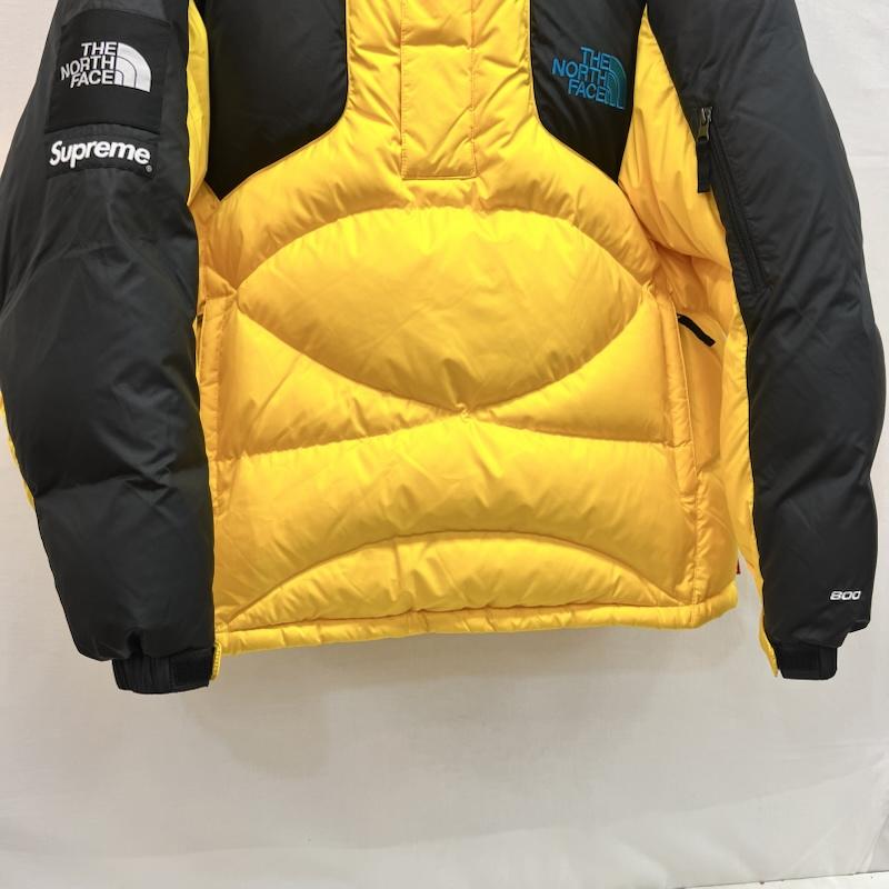 シュプリーム×ノースフェイス Supreme×THE NORTH FACE ジャケット、上着 ダウンジャケット 800 フィル ハーフ ジップ フーディー プルオーバー ND52205I M 黄 / イエロー / yellow X 黒 / ブラック / black メンズ USED 古着 中古 50161883