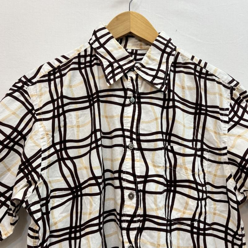バーバリーブラックレーベル BURBERRY BLACK LABEL シャツ、ブラウス 半袖 曲線チェック柄 半袖シャツ 2 白 / ホワイト / white X 茶 / ブラウン / brown X ベージュ / ベージュ / beige メンズ USED 古着 中古 50161932