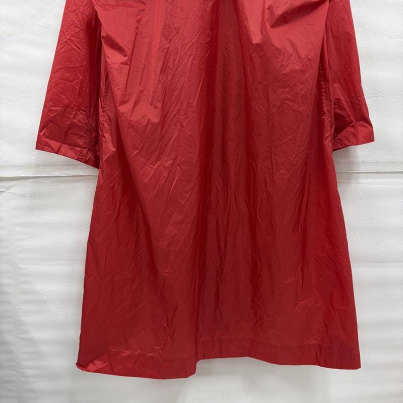 プリーツプリーズ PLEATS PLEASE コート コート一般 ISSEY MIYAKE イッセイミヤケ フード ロング レインコート ジャケット ナイロン ブルゾン 4 無地 赤 / レッド / red レディース USED 古着 中古 50161971