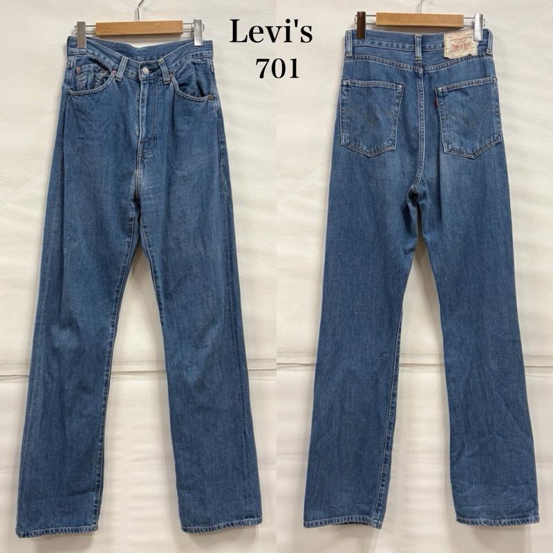 リーバイス Levi s パンツ デニム、ジーンズ 701 セルビッチ 赤耳 デニム BIGE ハイウエスト モンローモデル ジッパーフライ 26インチ 無地 青 / ブルー / blue レディース USED 古着 中古 50162021