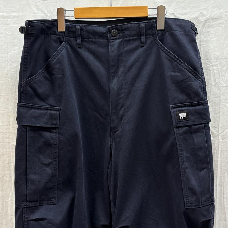 リーバイス Levi s ボトムス ボトムス A9132-0002 SKATE ルーズ シルエット ミリタリー カーゴ パンツ 36インチ 紺 / ネイビー / navy メンズ USED 古着 中古 50162041