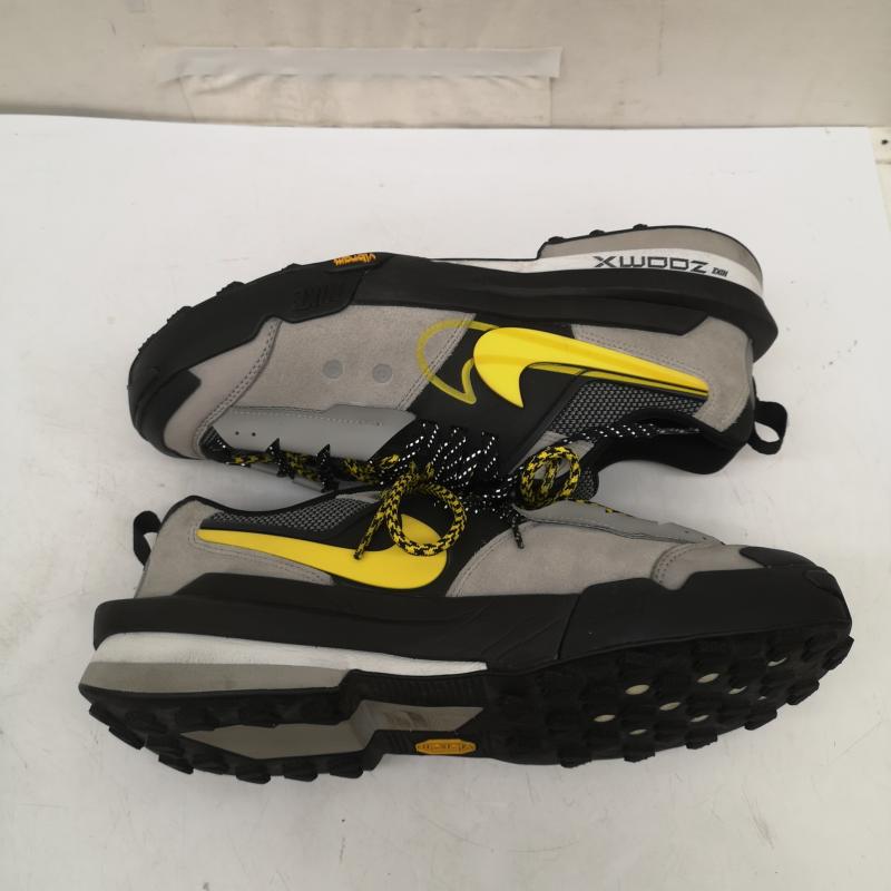ナイキ NIKE スニーカー スニーカー sacai Zegamadome Matte Silver ゼガマドーム マットシルバー スニーカー HQ8618-002 28.5cm 灰 / グレー / gray メンズ USED 古着 中古 50162112