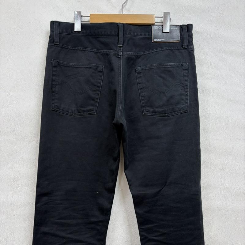 ダブルタップス WTAPS パンツ ワークパンツ、ペインターパンツ ストレート チノパン 102GWDT-PTM06 スラックス レザーパッチ M ロゴ、文字 黒 / ブラック / black メンズ USED 古着 中古 50162204
