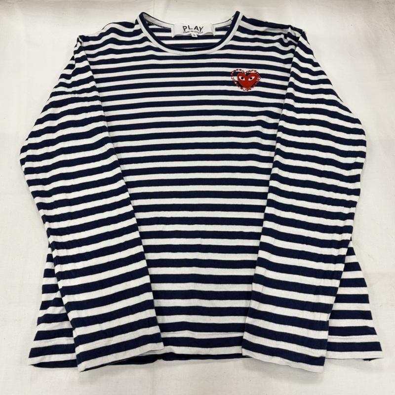 プレイコムデギャルソン PLAY COMME des GARCONS Tシャツ 長袖 PLAY プレイ ハート 長袖 ボーダー Tシャツ ロンT ロゴ プリント ワッペン パッチ スタッズ キラキラ S ボーダー柄 X ロゴ、文字 X 刺繍 紺 / ネイビー / navy X 白 / ホワイト / white X 赤 / レッド / red レディース USED 古着 中古 50162219