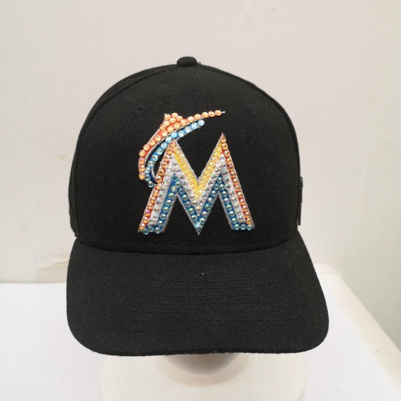 ニューエラ NEW ERA 帽子 キャップ マイアミ マーリンズ ラインストーン カスタム キャップ 7 1/2 - 黒 / ブラック / black メンズ USED 古着 中古 50162331