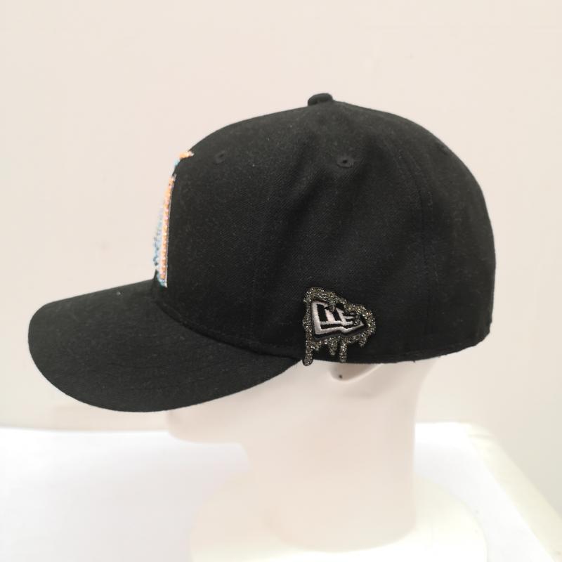 ニューエラ NEW ERA 帽子 キャップ マイアミ マーリンズ ラインストーン カスタム キャップ 7 1/2 - 黒 / ブラック / black メンズ USED 古着 中古 50162331