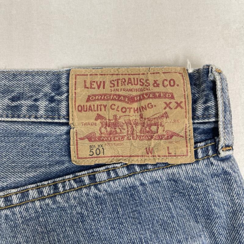 リーバイス Levi s パンツ デニム、ジーンズ 501xx ボタンフライ ダメージ加工 デニム パンツ 66466-0007 36インチ インディゴ / インディゴ / Indigo メンズ USED 古着 中古 50162366