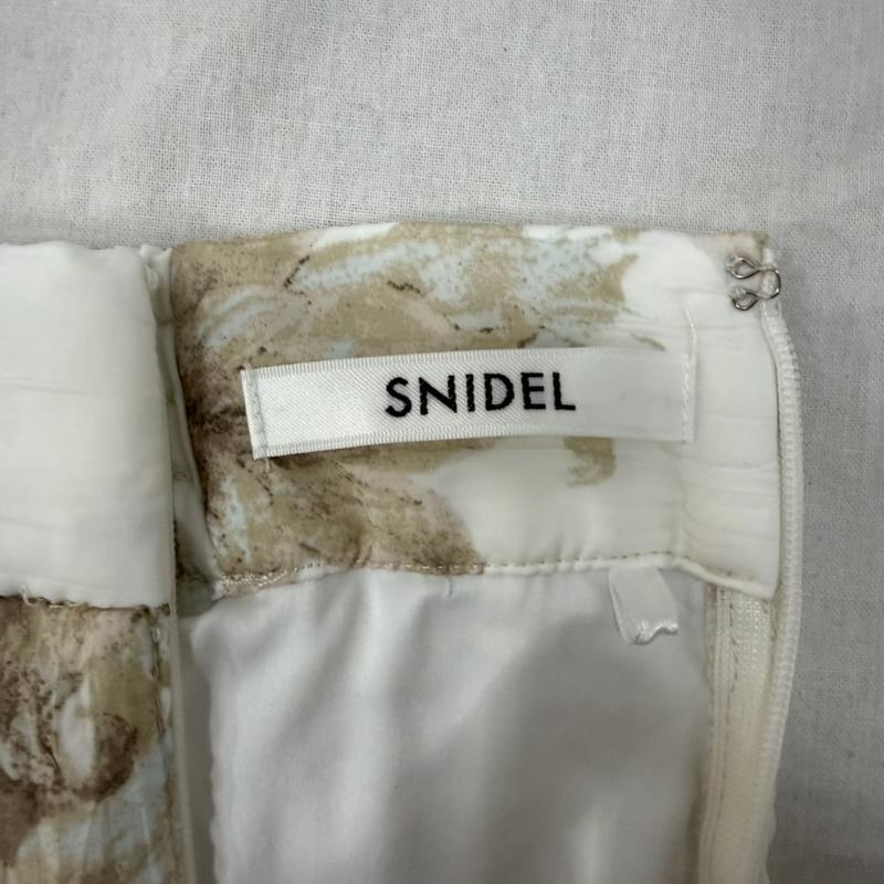 スナイデル SNIDEL スカート ロングスカート ワッシャープリーツ 花柄プリントスカート ベージュ 0 花柄 ベージュ / ベージュ / beige レディース USED 古着 中古 50162388