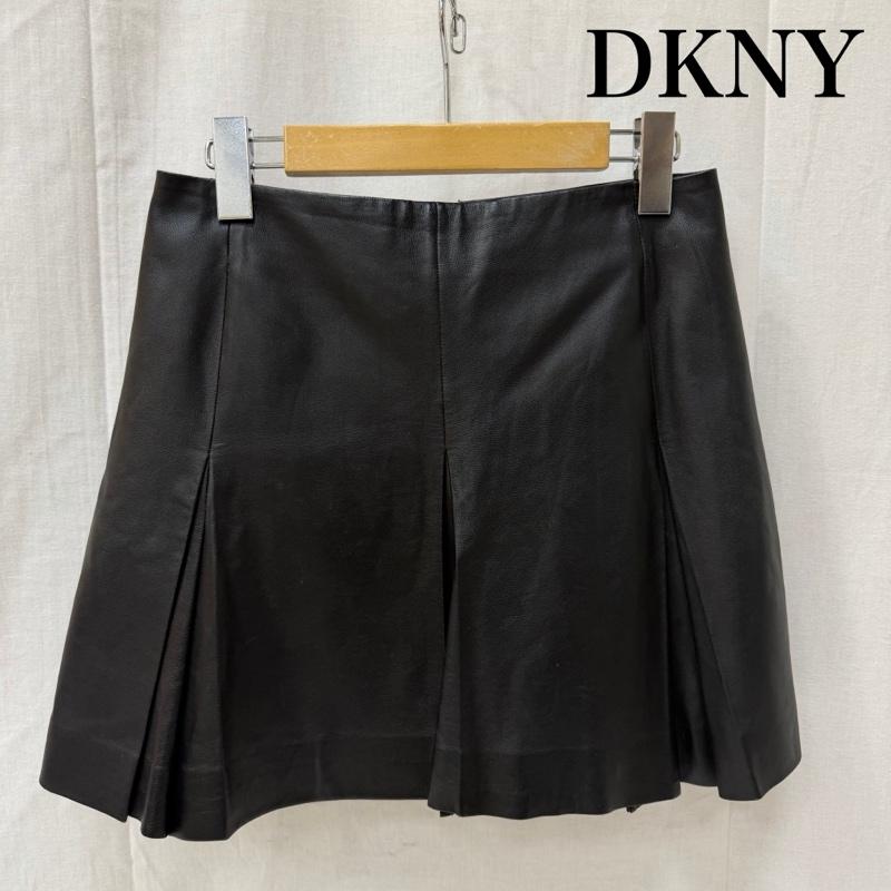 ディーケーエヌワイ DKNY スカート ミニスカート ラムレザー 羊革 プリーツ ミニスカート black 2 無地 黒 / ブラック / black レディース USED 古着 中古 50162391