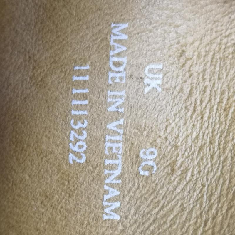 ユニフォームエクスペリメント uniform experiment ブーツ 一般 Clarks Wallabee チャッカブーツ UK：9 メンズ USED 古着 中古 50162460