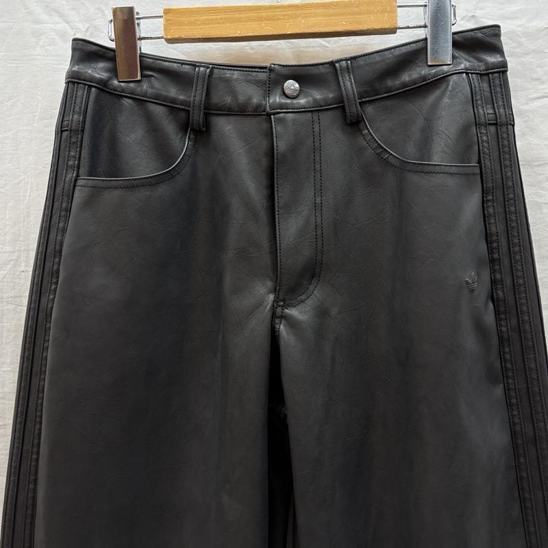 アディダス adidas ボトムス ボトムス サイドライン ロゴ フェイクレザー テーパード パンツ M 黒 / ブラック / black メンズ USED 古着 中古 50162470
