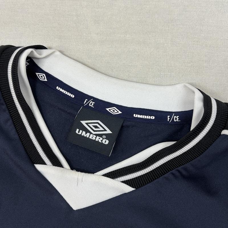 アンブロ UMBRO トレーナー 長袖 ULUQJB55FC F/CE. TEAM JACKET ナイロン トレーナー L 紺 / ネイビー / navy X 黒 / ブラック / black メンズ USED 古着 中古 50162479
