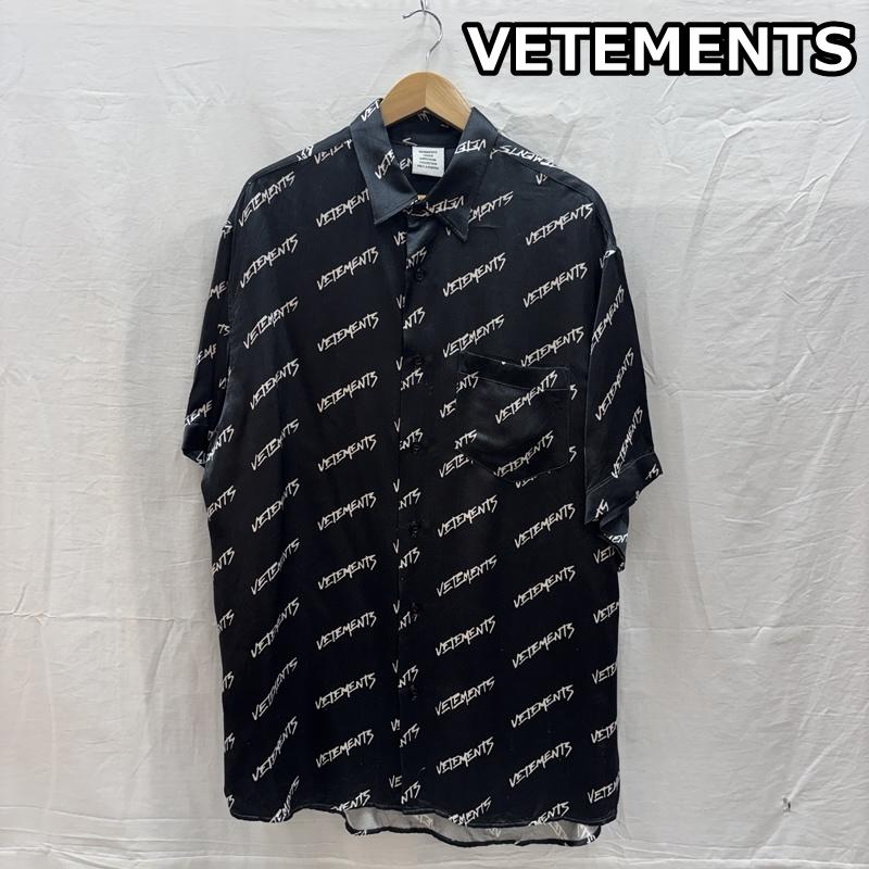 ヴェトモン VETEMENTS シャツ、ブラウス 半袖 UE52SH260W ロゴ 総柄 ナイロン オーバーサイズ 半袖 シャツ XS メンズ USED 古着 中古 50162498