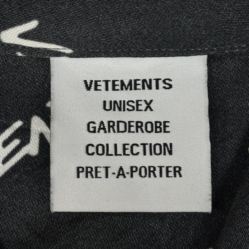 ヴェトモン VETEMENTS シャツ、ブラウス 半袖 UE52SH260W ロゴ 総柄 ナイロン オーバーサイズ 半袖 シャツ XS メンズ USED 古着 中古 50162498