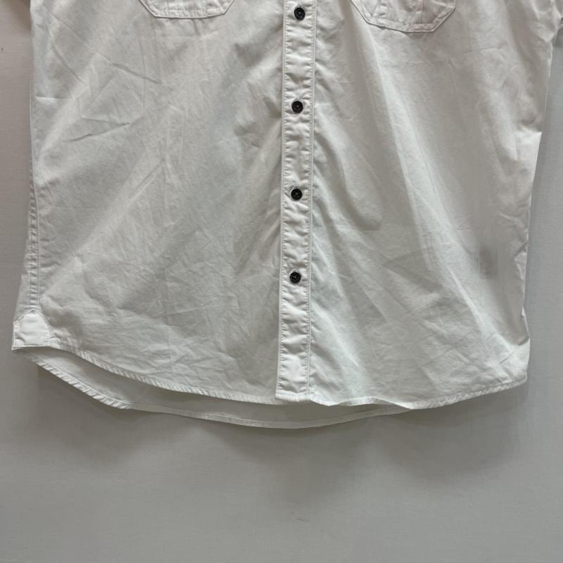 ゲス Guess シャツ、ブラウス 半袖 半袖 シャツ 胸 フラップ ポケット エポーレット ミリタリー L 無地 白 / ホワイト / white メンズ USED 古着 中古 50162589