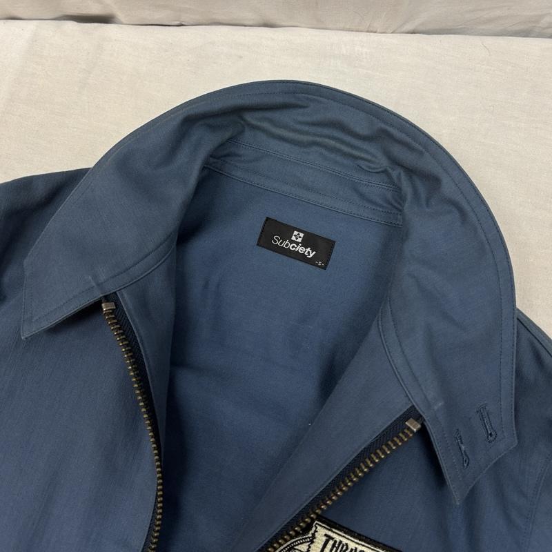 サブサエティ Subciety ジャケット、上着 ジャンパー、ブルゾン スラッシャー コラボ ロゴ 刺繍 プリント スイングトップ ハリントン ジャケット S メンズ USED 古着 中古 50162616