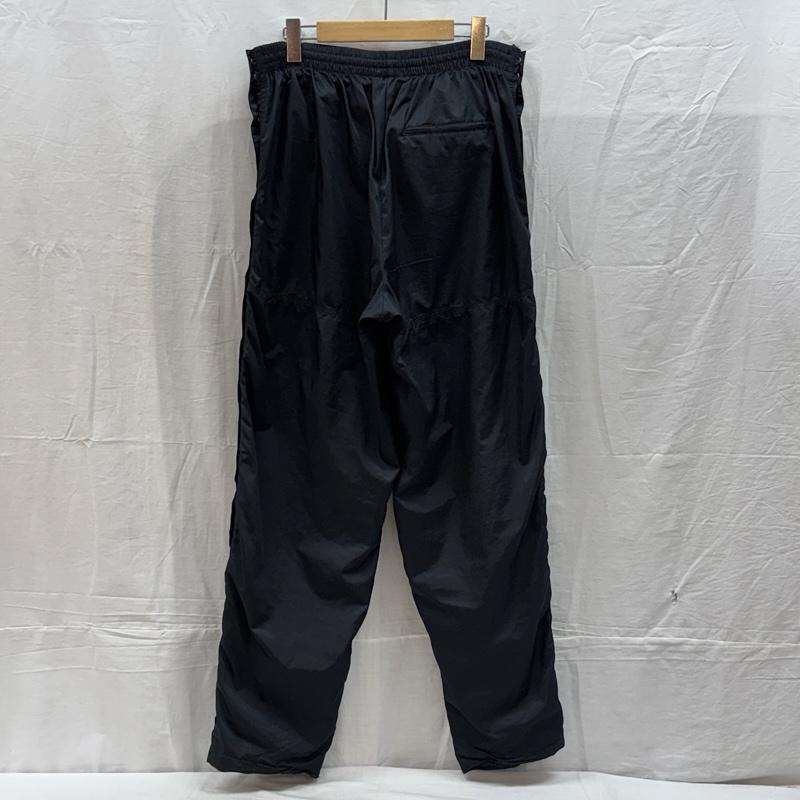 ナイキ NIKE ボトムス ボトムス 90年代 ビンテージ タイ製 サイドボタン ナイロン トラック パンツ 90s VINTAGE M 黒 / ブラック / black メンズ USED 古着 中古 50162652