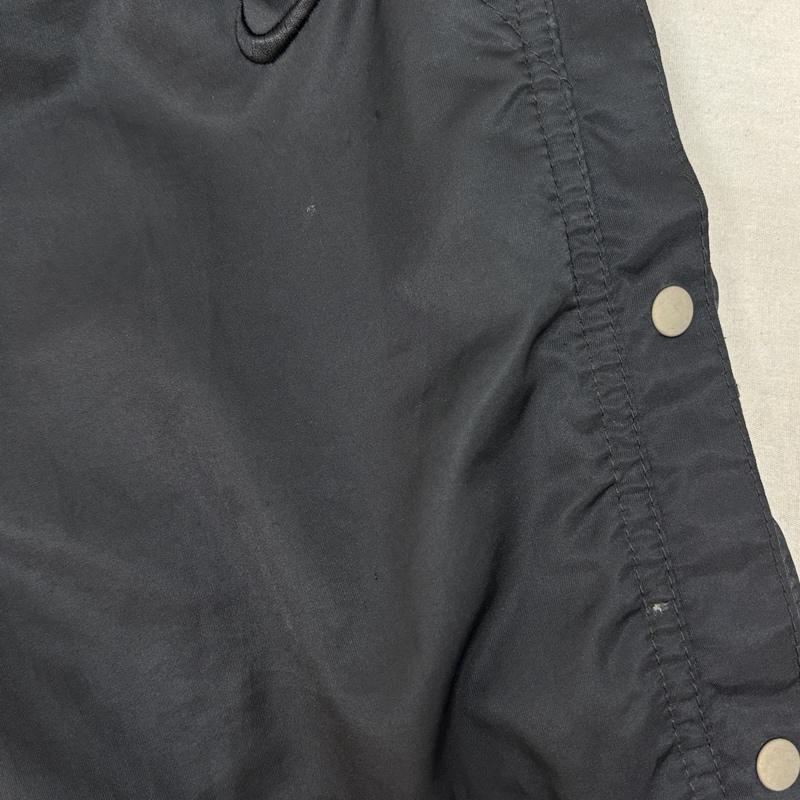 ナイキ NIKE ボトムス ボトムス 90年代 ビンテージ タイ製 サイドボタン ナイロン トラック パンツ 90s VINTAGE M 黒 / ブラック / black メンズ USED 古着 中古 50162652