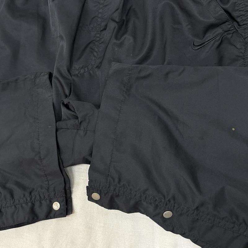 ナイキ NIKE ボトムス ボトムス 90年代 ビンテージ タイ製 サイドボタン ナイロン トラック パンツ 90s VINTAGE M 黒 / ブラック / black メンズ USED 古着 中古 50162652