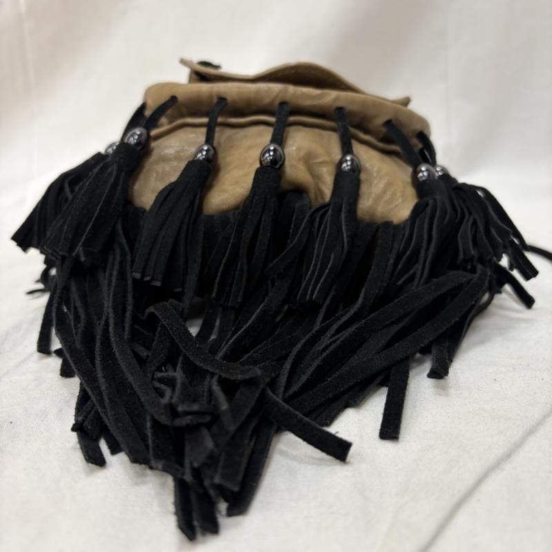 トーマスワイルド THOMAS WYLDE ショルダーバッグ ショルダーバッグ スカルフリンジショルダーバッグ レザー leather bag ベージュ - スカル ベージュ / ベージュ / beige X 黒 / ブラック / black メンズ USED 古着 中古 50162673