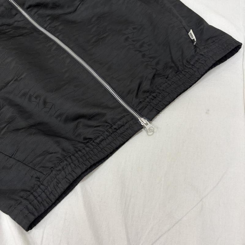 プーマ PUMA トップス トップス セットアップ ジャージ トラックジャケット トラックパンツ プレーヤーズ ラウンジ T7 ウーブン 535800-01 535805-01 S ロゴ、文字 黒 / ブラック / black メンズ USED 古着 中古 50162691