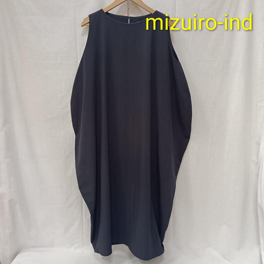 ミズイロインド mizuiroind ワンピース ひざ丈スカート ノースリーブコクーンワンピース モード シック ベーシック - 無地 ダークグレー / ダークグレー / レディース USED 古着 中古 50162700