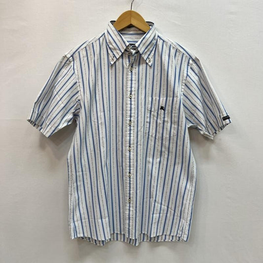 バーバリーブラックレーベル BURBERRY BLACK LABEL シャツ、ブラウス 半袖 ワンポイントロゴ ストライプ ボタンダウンシャツ 2 白 / ホワイト / white X 青 / ブルー / blue メンズ USED 古着 中古 50162762