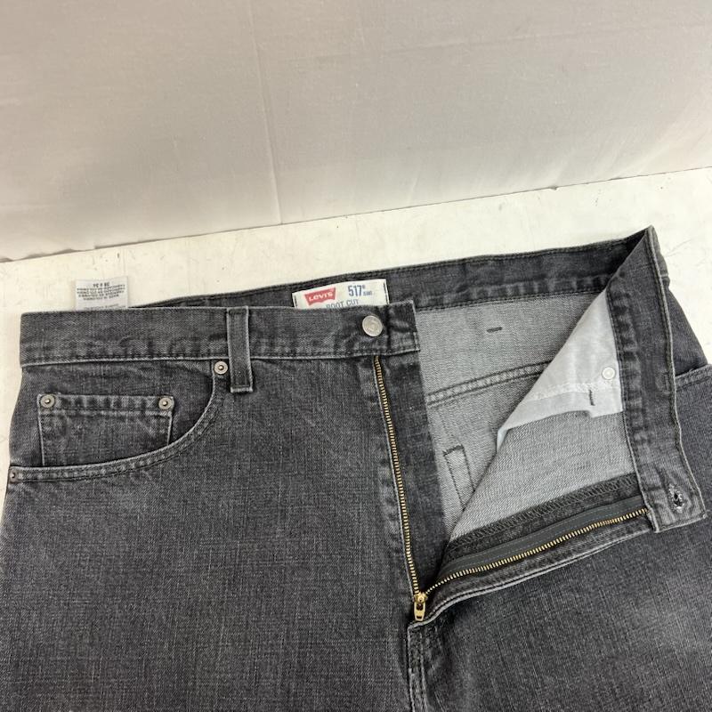 リーバイス Levi s パンツ デニム、ジーンズ 517 ブラックデニム ブーツカット フレア 38インチ メンズ USED 古着 中古 50162871