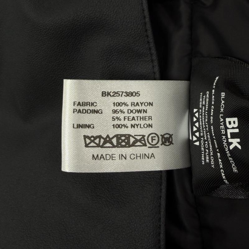 ホワイトマウンテニアリング WHITE MOUNTAINEERING マフラー マフラー TAION タイオン コラボ SYNTHETIC LEATHER DOWN MUFFLER シンセティックレザー ダウンマフラー BK2573805 - 無地 黒 / ブラック / black メンズ USED 古着 中古 50162877