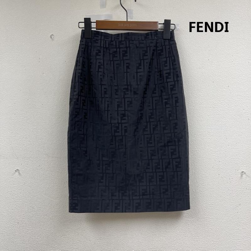 フェンディ FENDI スカート ひざ丈スカート イタリア製 ズッカ柄 FFロゴ 総柄 タイトスカート d-hg-1234 黒 / ブラック / black レディース USED 古着 中古 50162894