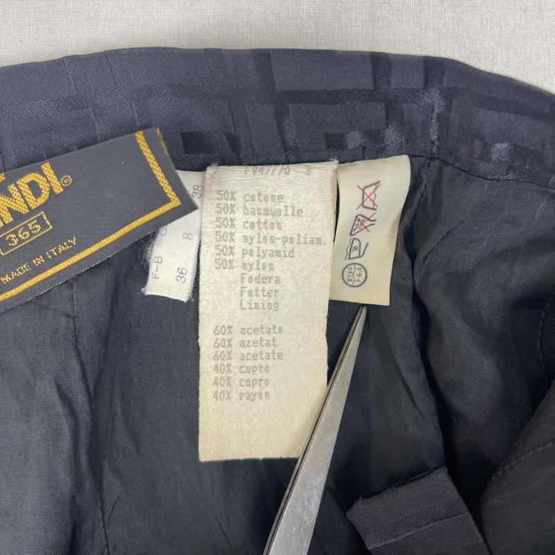 フェンディ FENDI スカート ひざ丈スカート イタリア製 ズッカ柄 FFロゴ 総柄 タイトスカート d-hg-1234 黒 / ブラック / black レディース USED 古着 中古 50162894
