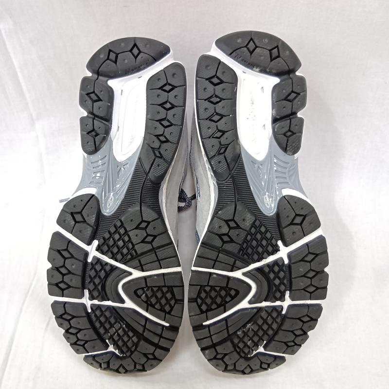ニューバランス New Balance スニーカー スニーカー M2002RST GRAY US7.5(W)/24cm Dワイズ N ERGY ABZORB US：7.5 無地 灰 / グレー / gray レディース USED 古着 中古 50162993