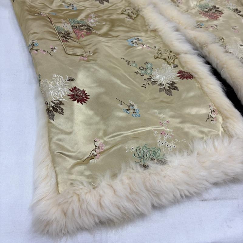 ヴィンテージ VINTAGE ベスト ベスト 金叶 Golden Leaf チャイナ 花柄 サテン ベスト 刺繍 ファー L 総柄 X 刺繍 ベージュ / ベージュ / beige X 金 / ゴールド / gold color X マルチカラー / マルチカラー / multicolor レディース USED 古着 中古 50163036