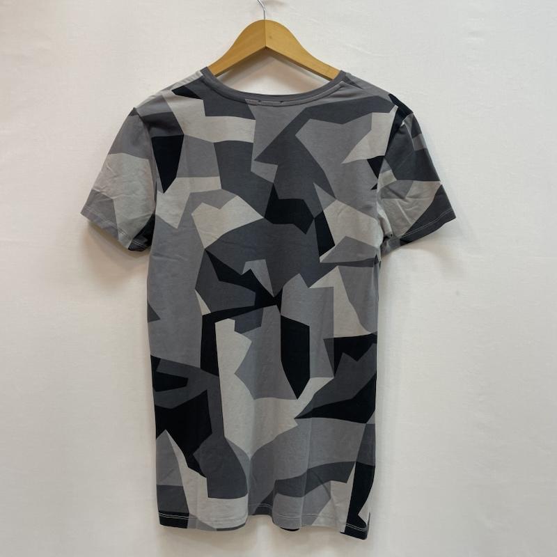 ディーゼル DIESEL Tシャツ 半袖 ブランド ロゴ 幾何学 カモフラージュ 柄 半袖 Tシャツ M ロゴ、文字 X プリント X 幾何柄 X カモフラージュ柄・迷彩 灰 / グレー / gray X 黒 / ブラック / black メンズ USED 古着 中古 50163071