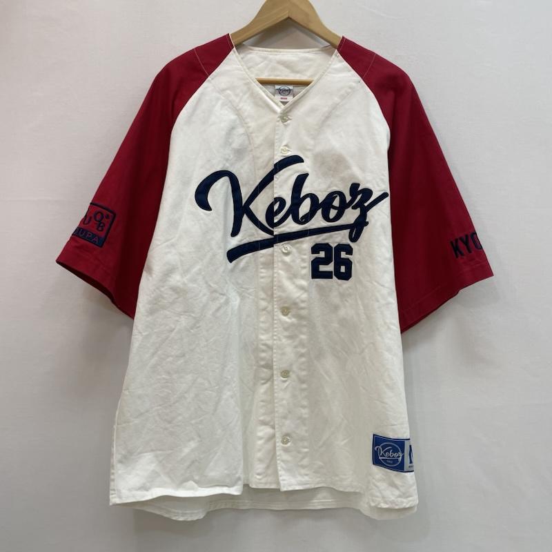 ケボズ KEBOZ シャツ、ブラウス 半袖 Keboz × FRO CLUB コラボ ゲームシャツ ベースボールシャツ M 無地 X ロゴ、文字 X 刺繍 白 / ホワイト / white X 赤 / レッド / red X 紺 / ネイビー / navy メンズ USED 古着 中古 50163148