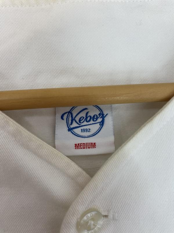 ケボズ KEBOZ シャツ、ブラウス 半袖 Keboz × FRO CLUB コラボ ゲームシャツ ベースボールシャツ M 無地 X ロゴ、文字 X 刺繍 白 / ホワイト / white X 赤 / レッド / red X 紺 / ネイビー / navy メンズ USED 古着 中古 50163148