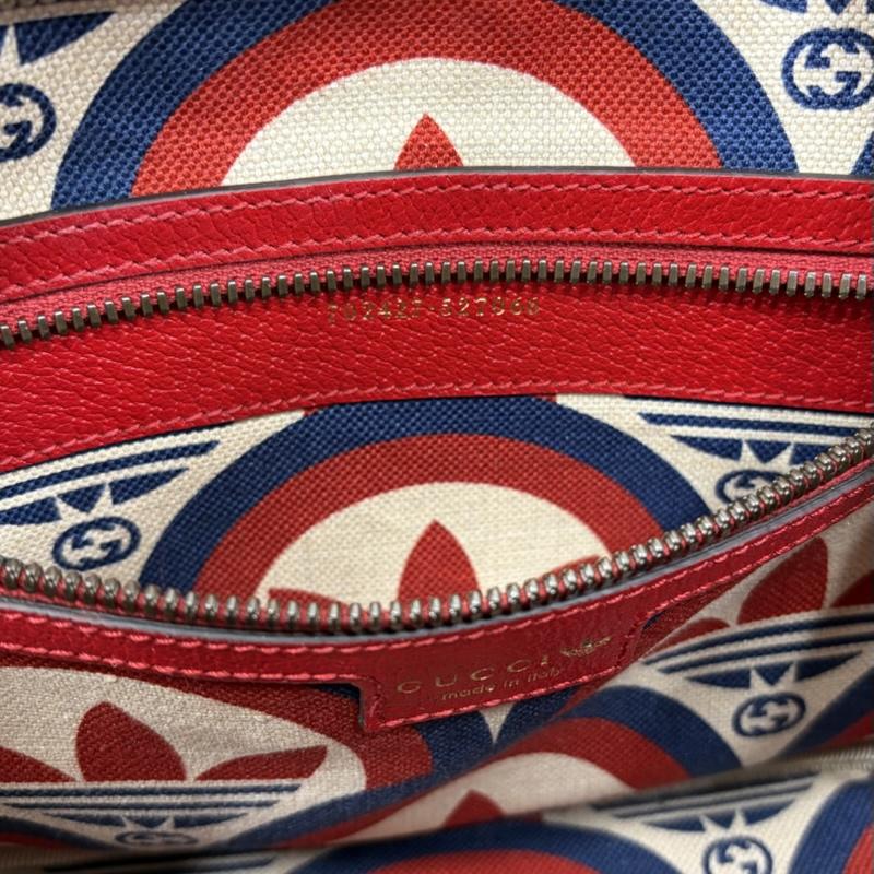 グッチ GUCCI ショルダーバッグ ショルダーバッグ adidas コラボ スモール レザー ショルダーバッグ トレフォイル ロゴ スクエア - ロゴ、文字 赤 / レッド / red X 白 / ホワイト / white X 緑 / グリーン / green X 金 / ゴールド / gold color レディース USED 古着 中古 50163178