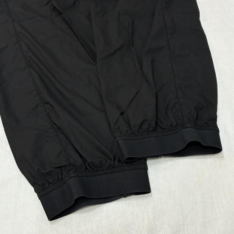 ストーンアイランド STONE ISLAND パンツ ワークパンツ、ペインターパンツ 26ss REGULAR TAPERED FIT CARGO TROUSERS WITH ELASTICATED WAISTBAND 34インチ メンズ USED 古着 中古 50163181