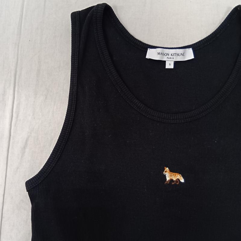 メゾンキツネ MAISON KITSUNE タンクトップ タンクトップ ベイビーフォックス 刺繍 リブ タンクトップ MW00103 KJ0123 S 無地 X ワンポイント X 刺繍 黒 / ブラック / black レディース USED 古着 中古 50163187