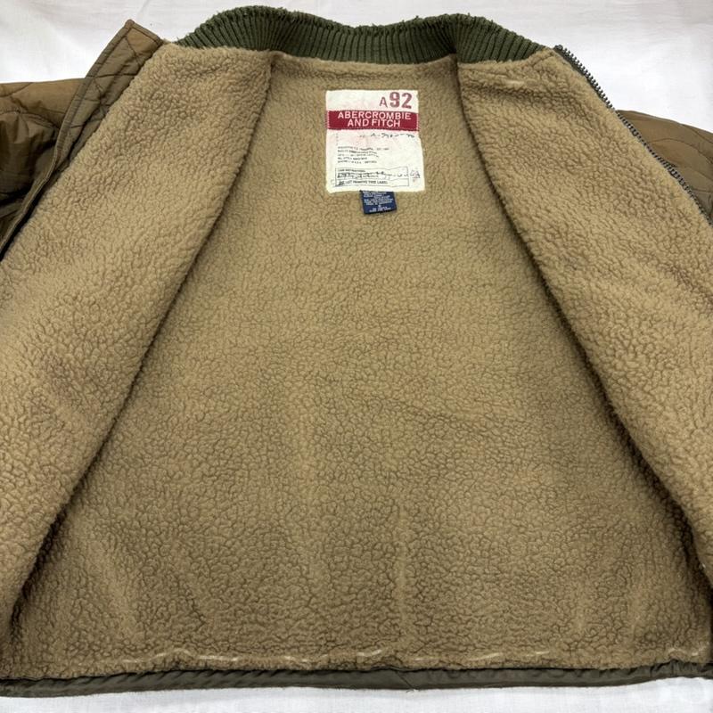アバクロンビーアンドフィッチ ABERCROMBIE&FITCH ジャケット、上着 ジャンパー、ブルゾン M-65 インナー ボア ミリタリージャケット キルティング ブルゾン ジップアップ フェード S 無地 カーキ / カーキ / khaki X オリーブグリーン / オリーブグリーン / メンズ USED 古着 中古 50163232