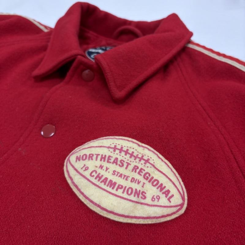 ギャップ GAP ジャケット、上着 ジャンパー、ブルゾン vintage ヴィンテージ スタジャン OLD オールド VARSITY CLASSIC 裏地 キルティング ウール M ロゴ、文字 赤 / レッド / red X アイボリー / アイボリー / メンズ USED 古着 中古 50163250