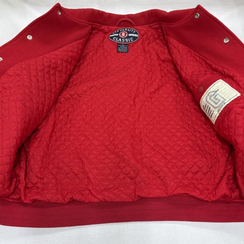 ギャップ GAP ジャケット、上着 ジャンパー、ブルゾン vintage ヴィンテージ スタジャン OLD オールド VARSITY CLASSIC 裏地 キルティング ウール M ロゴ、文字 赤 / レッド / red X アイボリー / アイボリー / メンズ USED 古着 中古 50163250